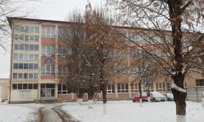 scoala vasile goldis Alba Iulia