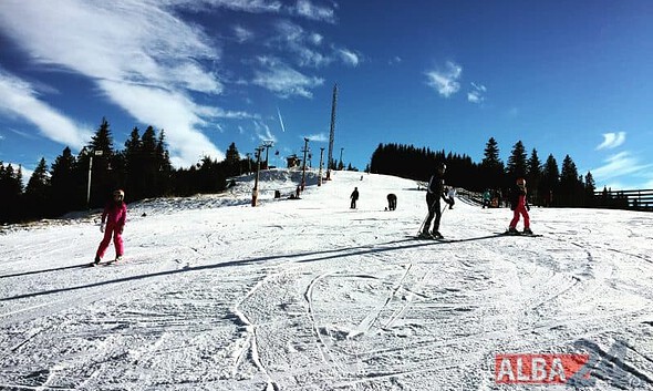 zapada, arena platos, schi, partie