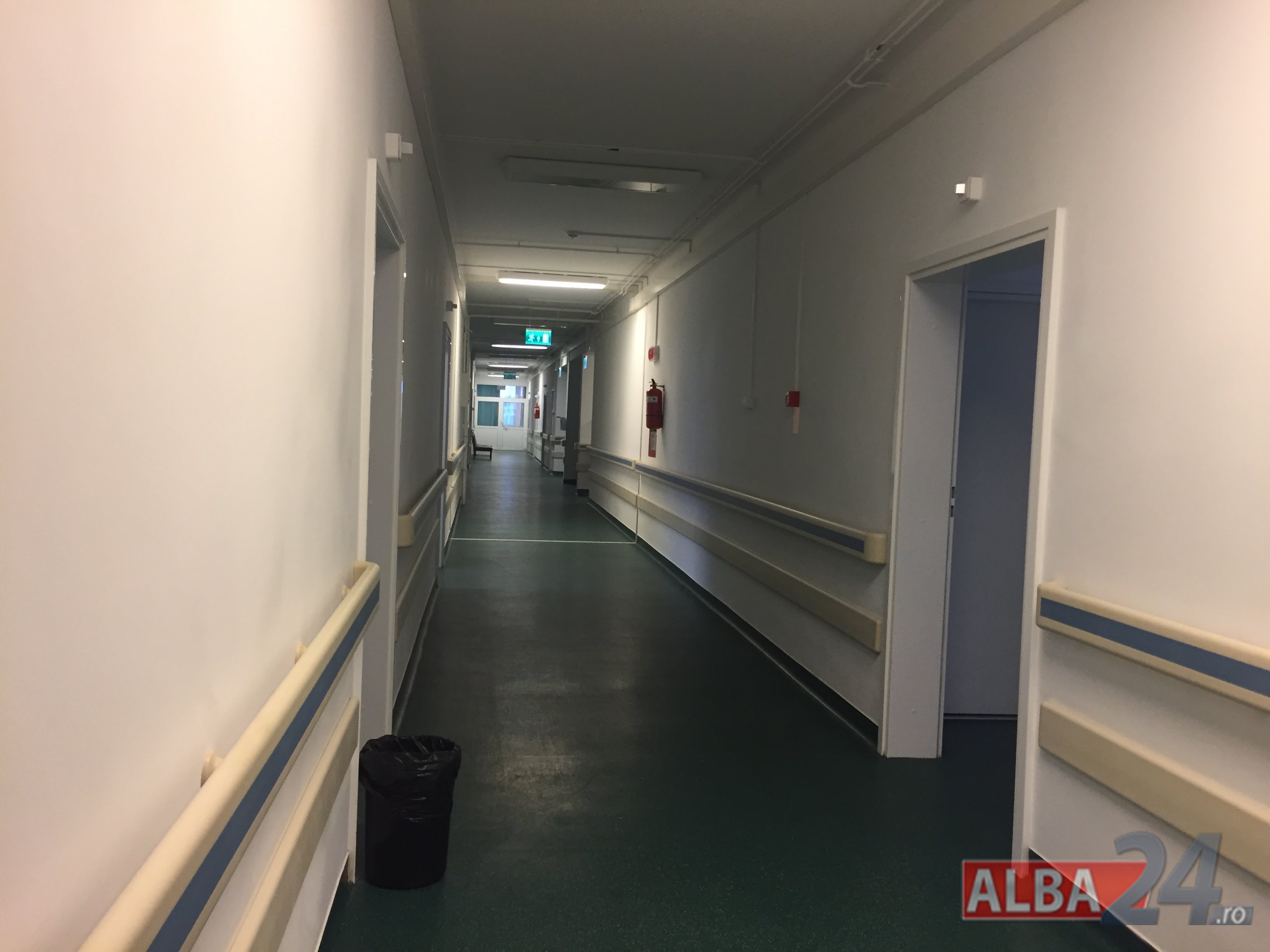 spital, chirurgie, sectie, hol spital, alba