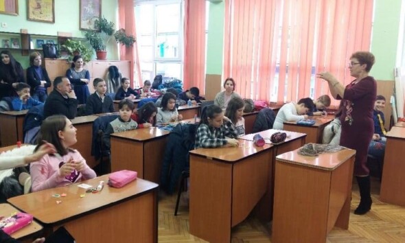 elevi scoala Mihai Eminescu