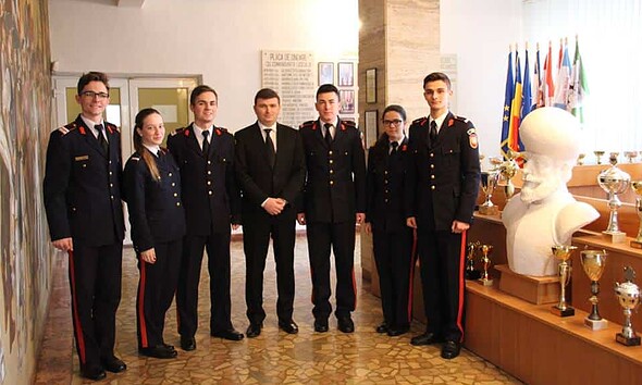 elevi col. militar