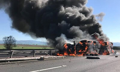 cisterna foc autostrada