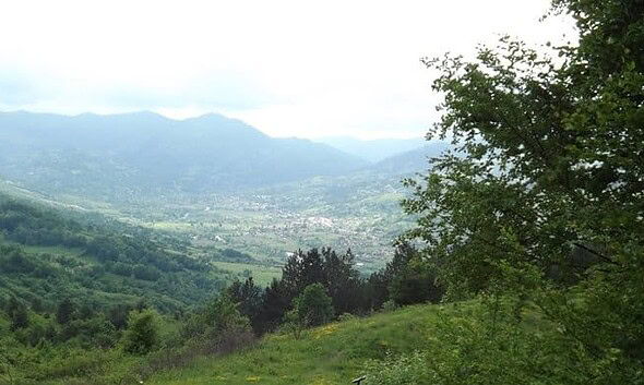 peisaj vale munte meteo