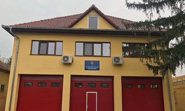 remiza pompieri stremt