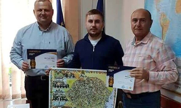 primarul si viceprimarul din Teius