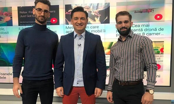 tineri aplicatie online