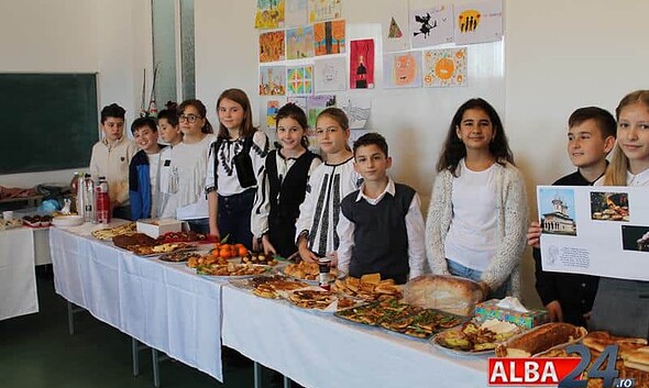 lasatu secului scoala