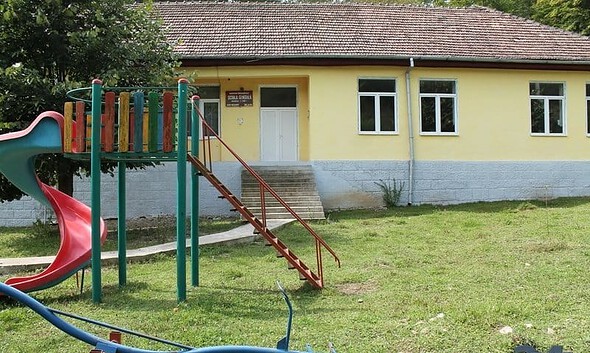 scoala ceru bacainti