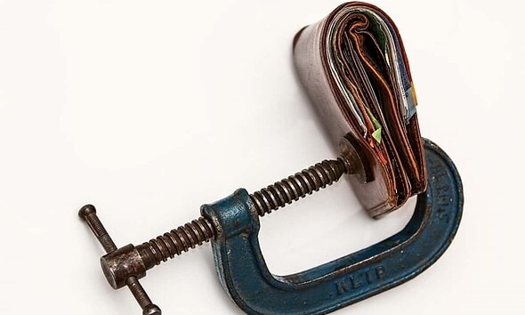 inflatie bursa bani portmoneu