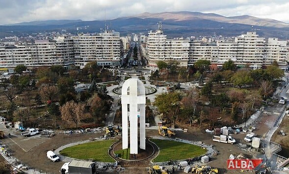 monumentul unirii 27 noiembrie