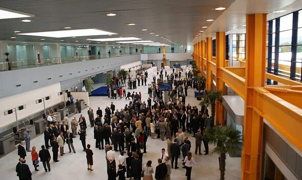 mai multe zboruri de la cluj