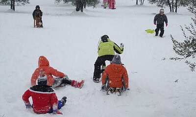 copii vacanta zapada