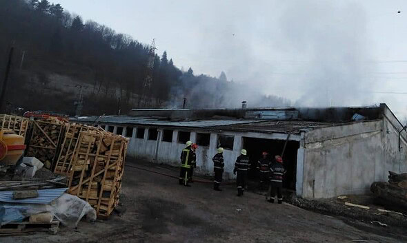 incendiu campeni