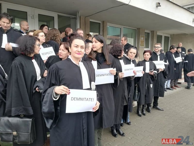 avocati protest