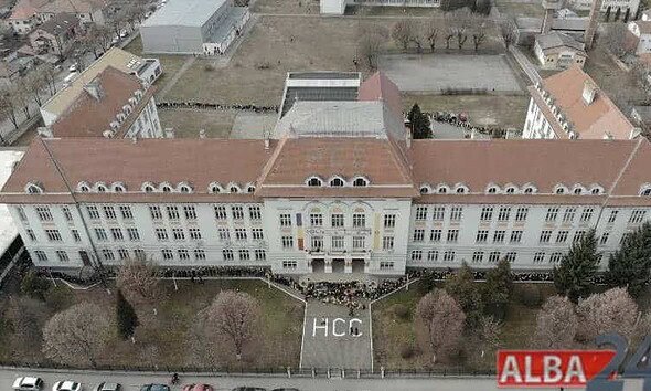 HCC marea imbratisare centenar