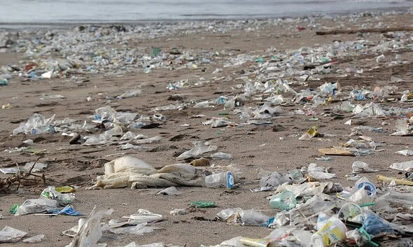 gunoi plastic reziduri