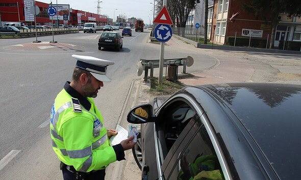politie actiune 1
