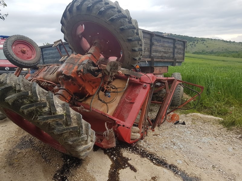accident tractor2