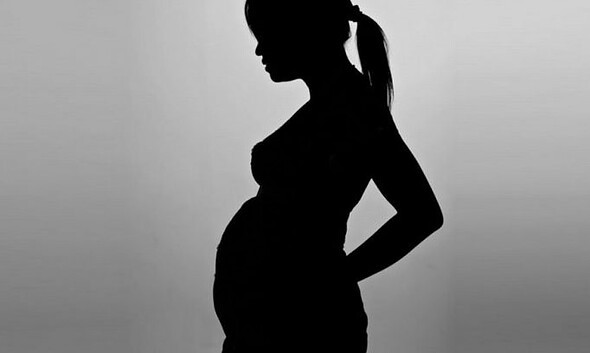 MAIN-Silhouette-Pregnant-Woman-1024x525