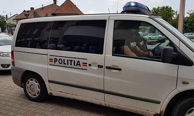 masina, politie, duba, mascati