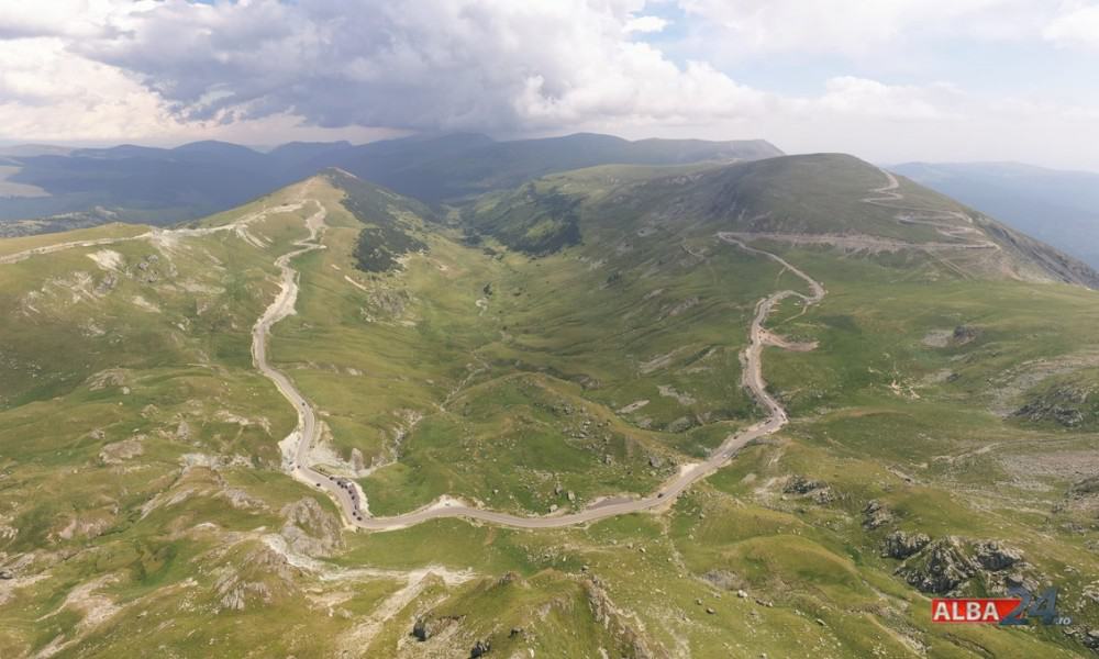 MIERCURI: Circulația rutieră se închide temporar pe DN 67C Transalpina, pentru realizarea unor fotografii și filmări