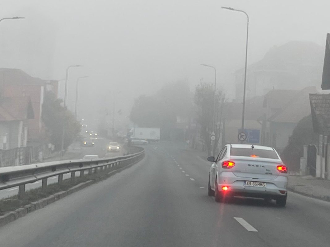 ceata toamna avertizare meteo ceata semafor