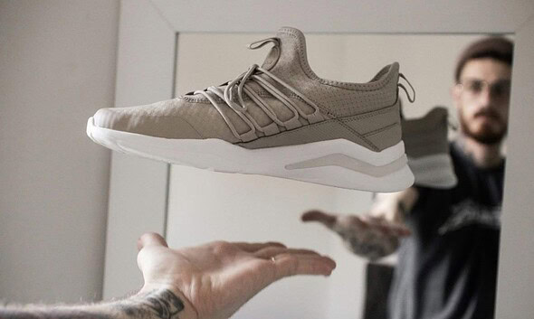 pantofi bărbati adidași bărbați sursa winmedia