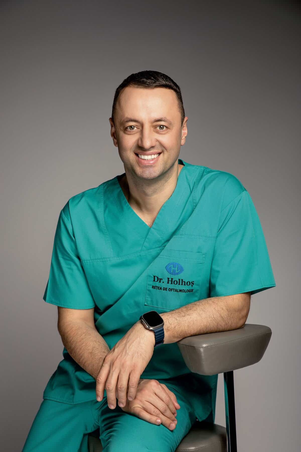 Dr. Holhos
