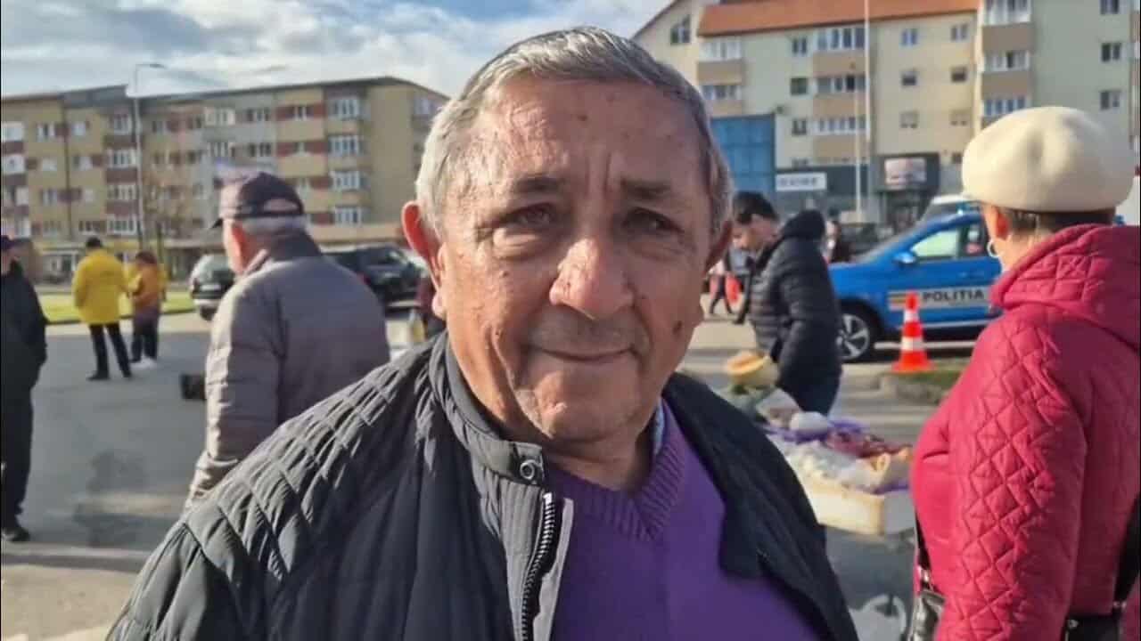 VIDEO: Piața volantă din Alba Iulia, deschisă într-o nouă locație. Cât costă produsele vândute de producătorii locali