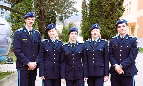 Elevii militari sportivi de la Colegiul Militar Alba Iulia, calificați la etapa județeană de Pentatl.