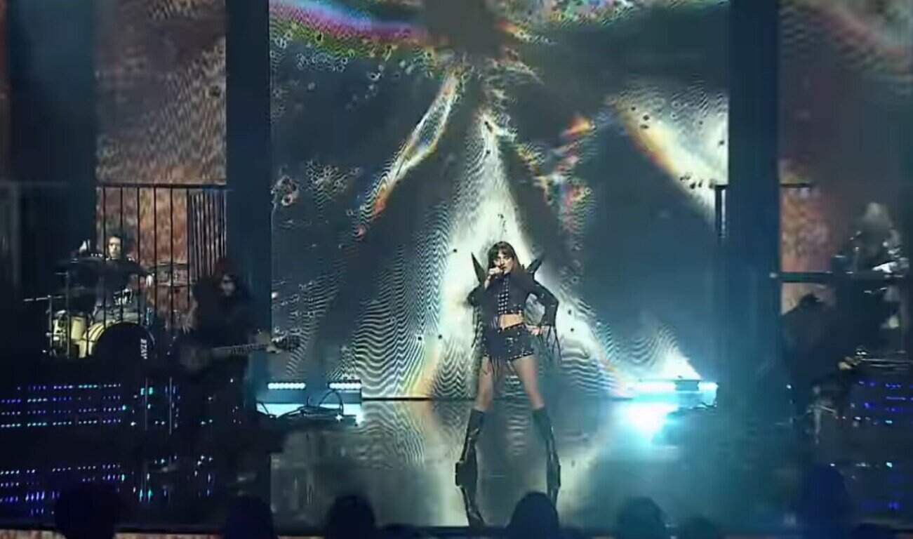 Imagine cu artistă pe scenă la Eurovision 2026.