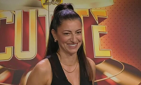 Violeta Fiț din Alba Iulia la "Chefi la cuțite", câștigând patru cuțite cu un desert super delicios.