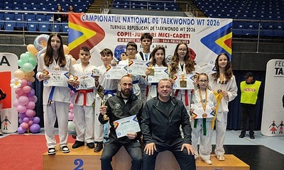 Medalii pentru luptători de taekwondo din Alba la Campionatul Național de cadeți și junori.