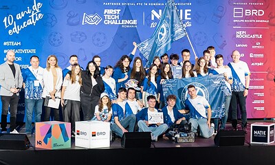Echipa XEO de robotică a Colegiului HCC din Alba Iulia la Campionatul Național FIRST Tech Challenge.