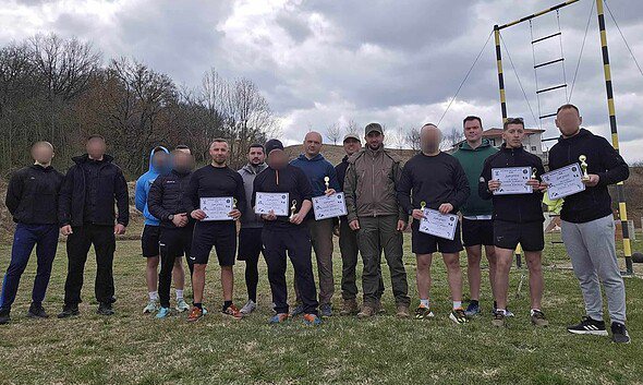 Echipă de polițiști din Alba la un concurs de crossfit, câștigători și premiați pentru performanță ș.