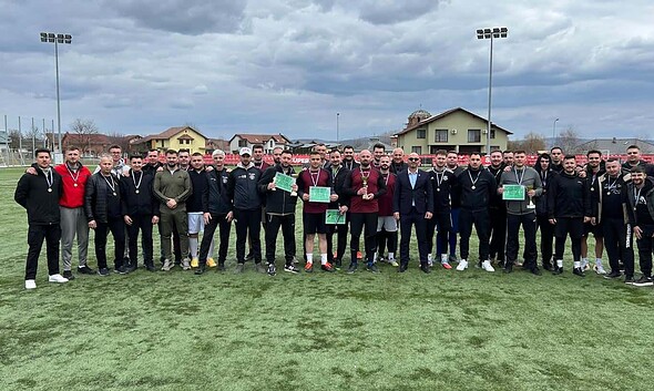 Polițiști din Alba la turneul de fotbal organizat de Ziua Poliției, câștigători ai competiției.