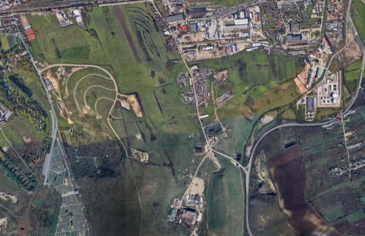 Imagine aeriană a complexului Trump Tower din Cluj-Napoca, lângă fosta groapă de gunoi.