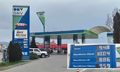 Imaginea arată un panou cu prețurile carburanților la o benzinărie din Alba Iulia, depășind pragul p.