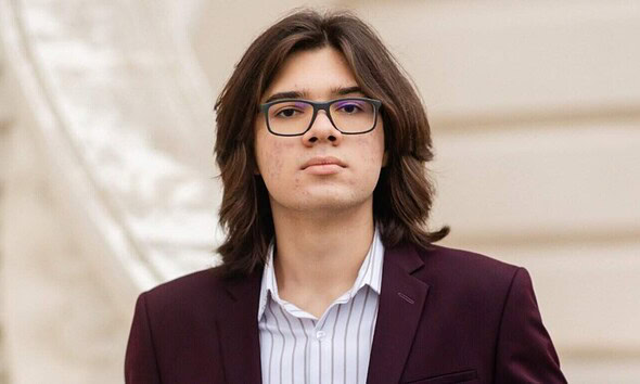 Elev de la Colegiul Național ”HCC” Alba Iulia, calificat la trei olimpiade naționale în 2026.