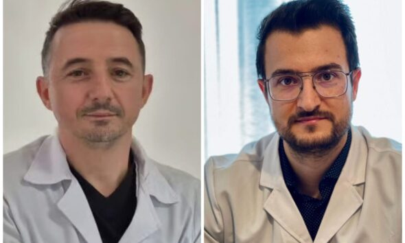 Imagine cu medicii Cristian Țibea și Andrei Coșeriu în timpul unei intervenții chirurgicale complexe.