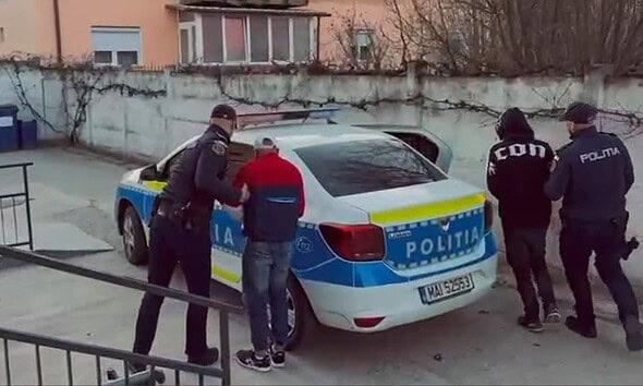Tineri arestați de poliție în Cugir pentru furt din gospodărie.