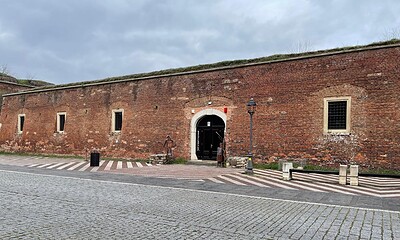 Icoane tradiționale și atelier de olărit în Cetatea Alba Carolina, eveniment cultural și artistic.