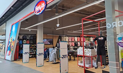 Magazin Hervis din Alba Iulia, urmat de rebranding în Sports Direct, în contextul renunțării Hervis.