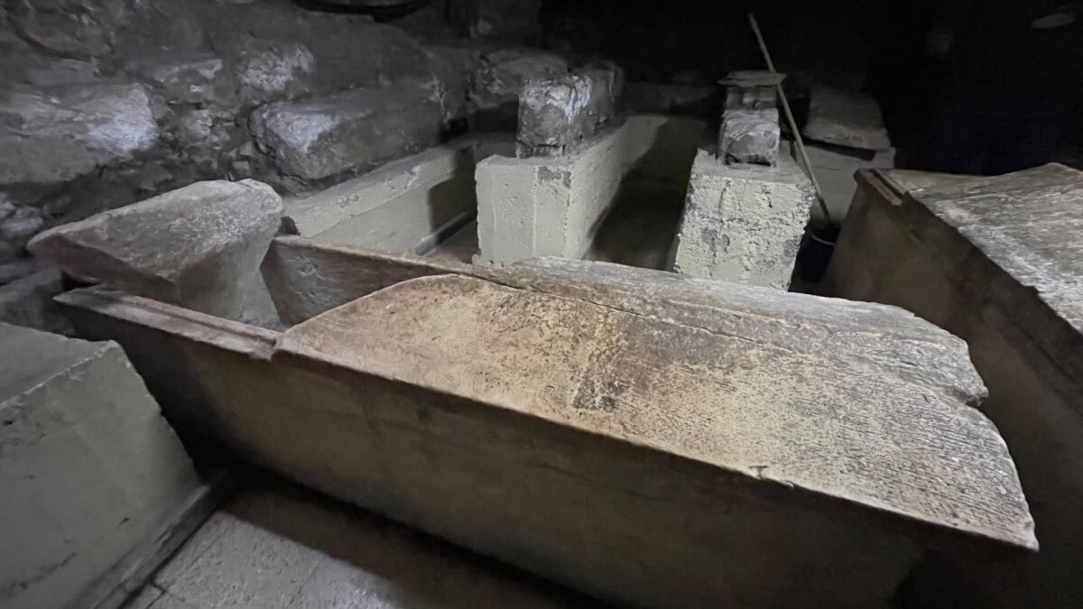 mormantul sfantului lazar