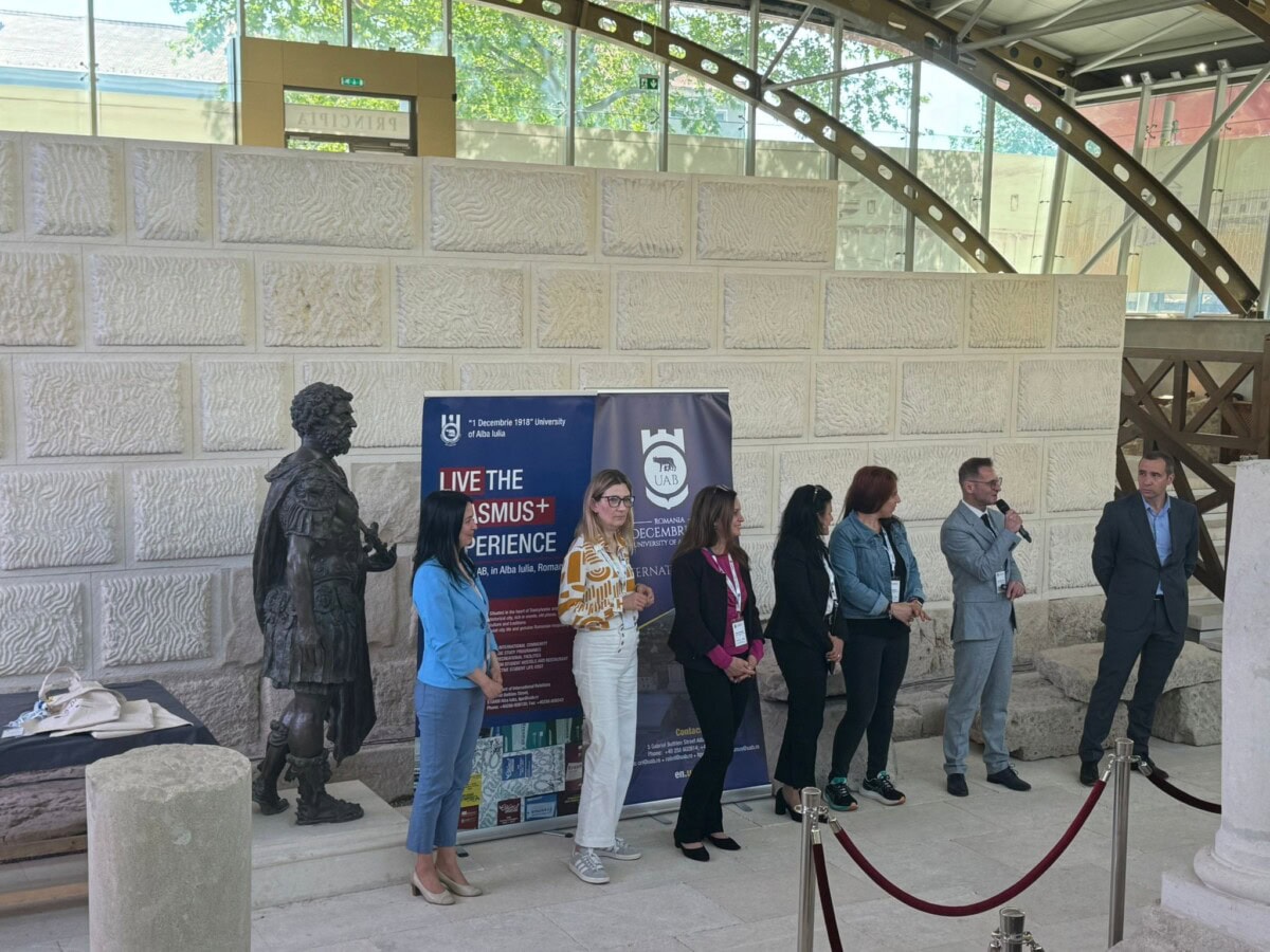 Alba Iulia, punct de întâlnire Erasmus+: 101 studenți din 20 de țări, de pe patru continente, la Universitatea „1 Decembrie 1918"