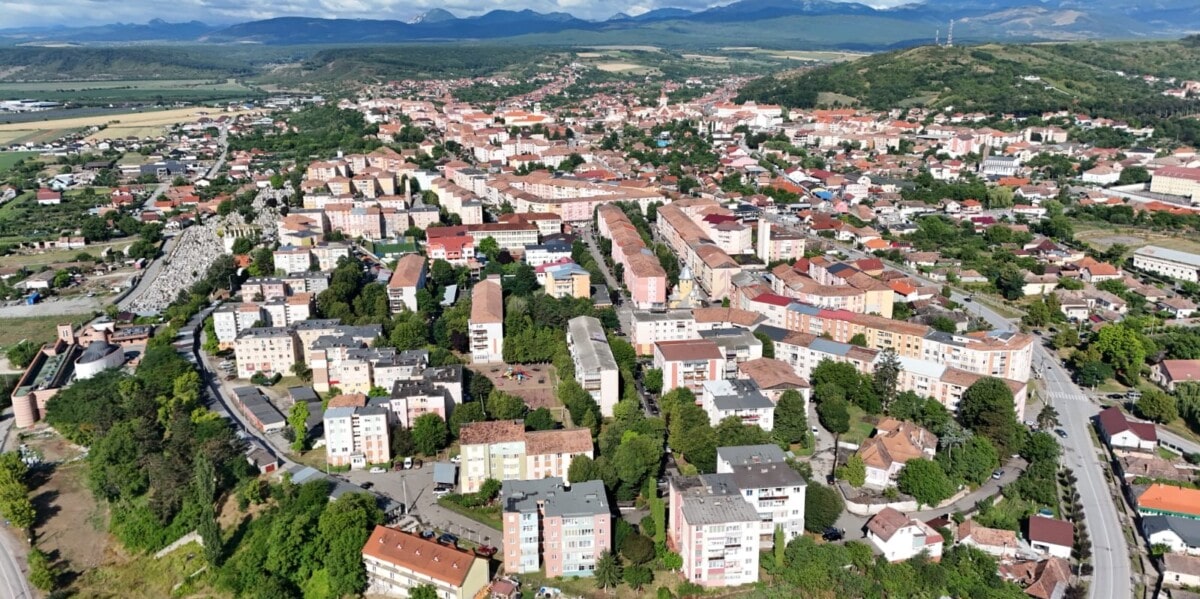 Investiție de aproape 4,5 milioane de euro, bani de la UE la Aiud: Cartierul Micro va trece printr-un amplu proces de modernizare