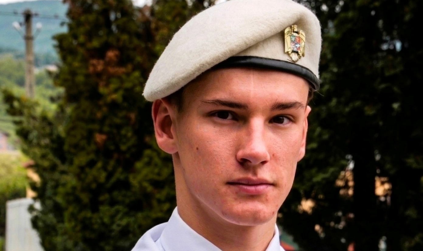 premiu elev colegiu militar