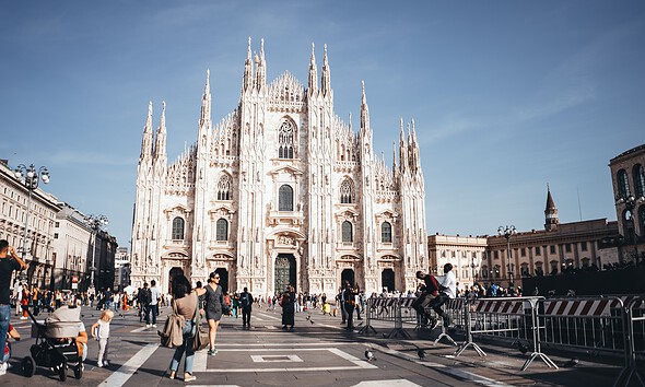 eSky.ro bilete ieftine milano avion zbor aeroport sursa foto pexels
