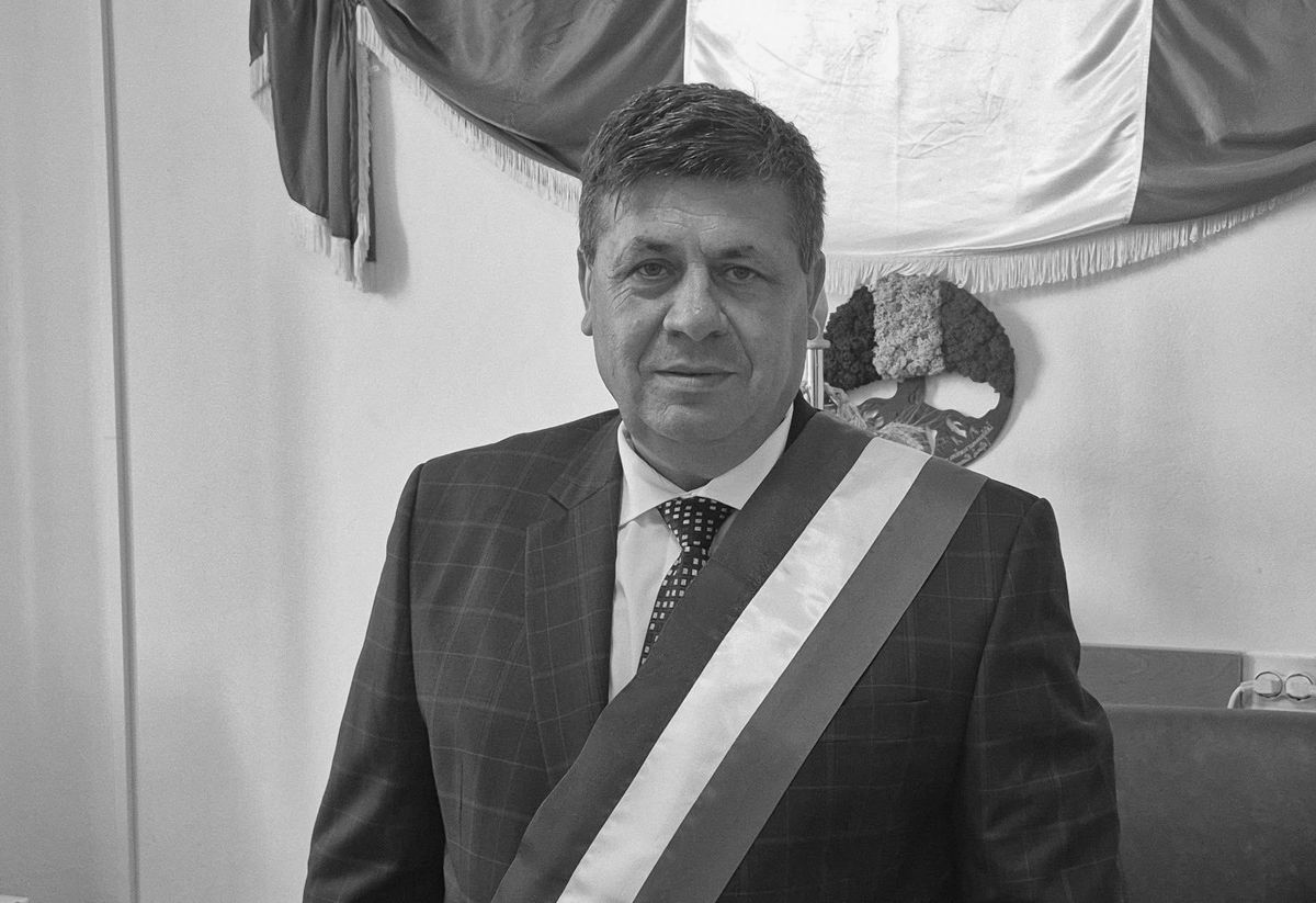 UPDATE: Tragedie la Bucerdea Grânoasă. Primarul comunei a fost găsit spânzurat, în podul locuinței