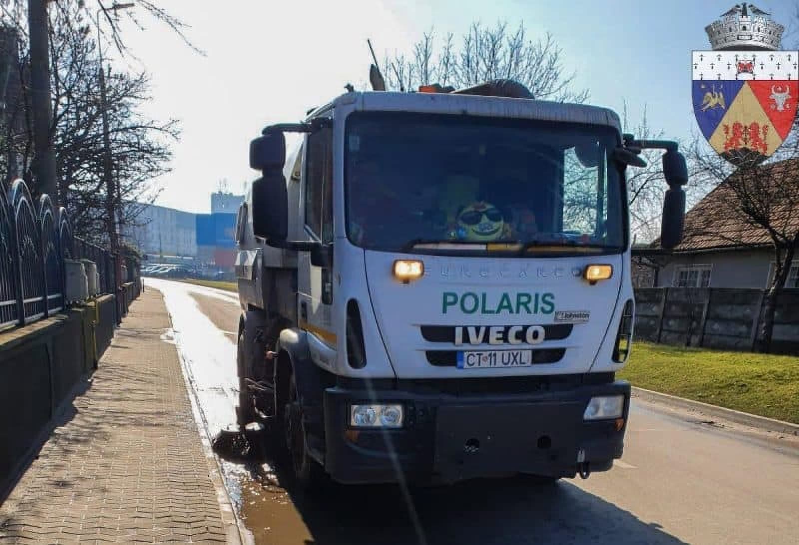 Cât va costa salubrizarea și deszăpezirea străzilor din Alba Iulia, în următorii cinci ani. Licitație, lansată de Primărie